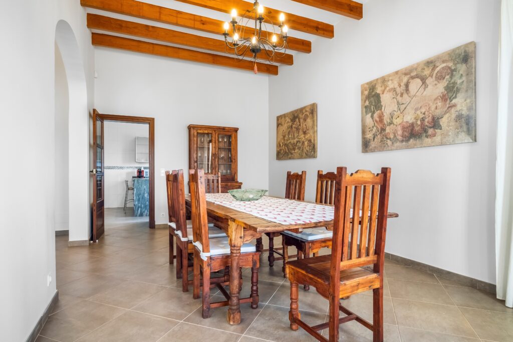 Content 8 PC Esszimmer 2