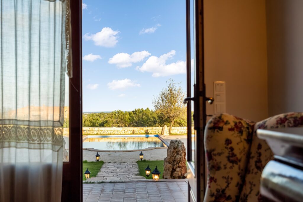 Content 9 view to the pool out of a finca mallorca